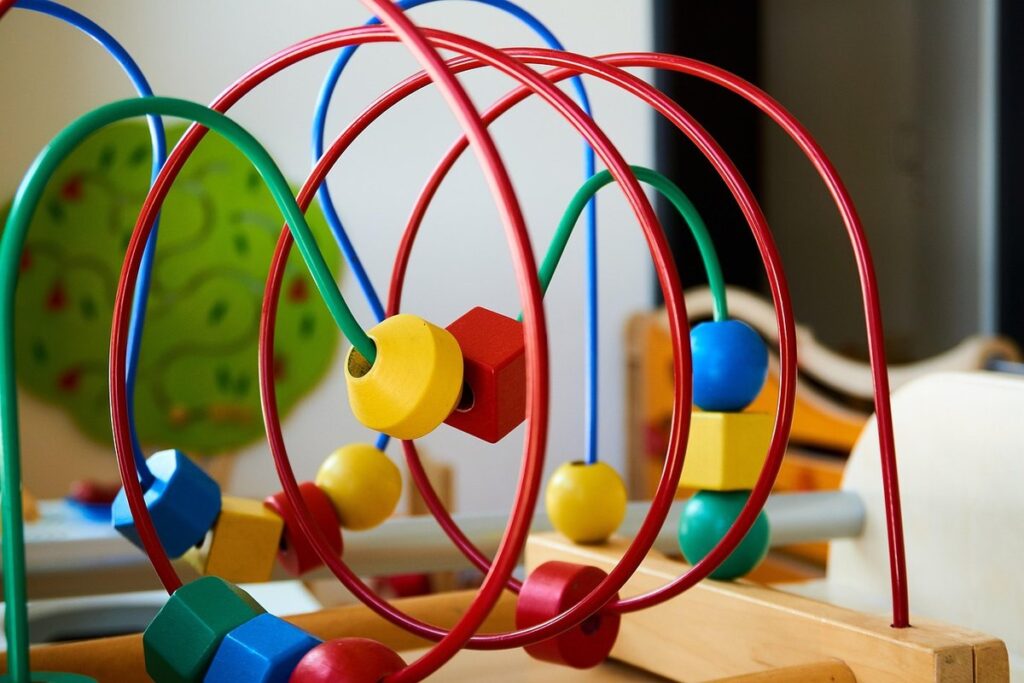 fine motor skills activities for 1-2 year olds