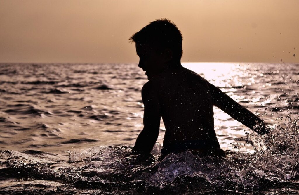 child bathing development