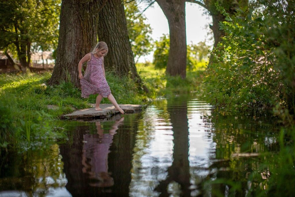 child nature exploration