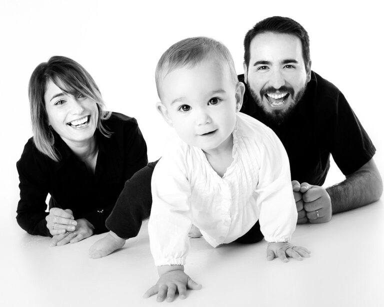 how to teach infant to crawl