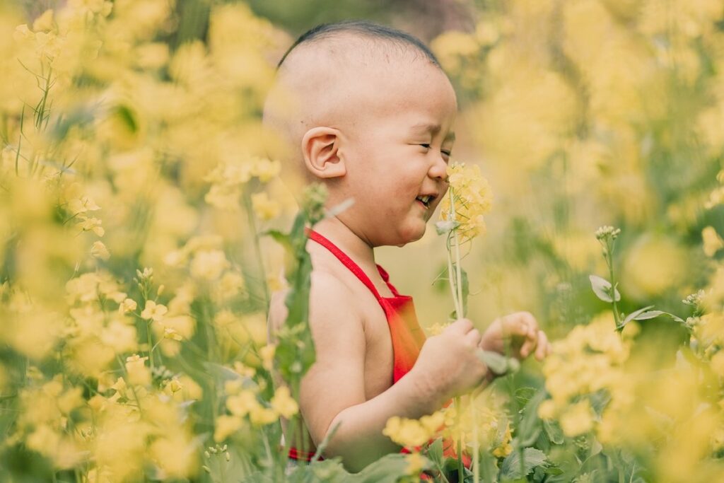 flower threading for kids