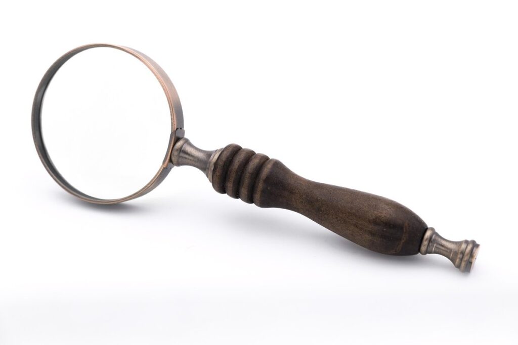 diy magnifying glass for children