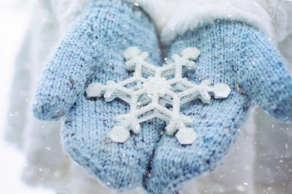 snowflake art projects for preschoolers